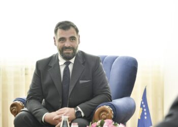 Refuzimi i vizitave në Luginë, Mustafi: Vazhdim i diskriminimit të shqiptarëve (VIDEO)