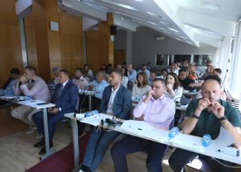 Opozita shqiptare në Bujanoc akuzon Pajazitin për refuzim të shumicës gjithëshqiptare – përsëri zgjodhi SNS-in e Vuçiqit