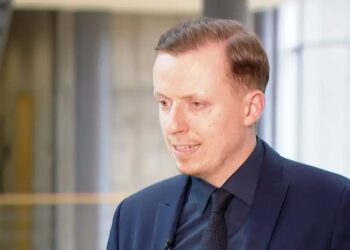 Deputeti gjerman: Standardet e dyfishta ndaj shqiptarëve në Luginë duhet të marrin fund