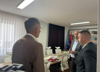 Takimi dështoi para se të fillonte: Martinoviq kërkoi heqjen e flamurit kombëtar shqiptar, Rexhepi refuzoi