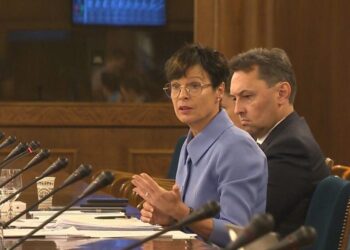 Brukseli reagon për pasivizimin e adresave – Komisioni Evropian: Serbia duhet të sqarojë si po i kontrollon shqiptarët në jug