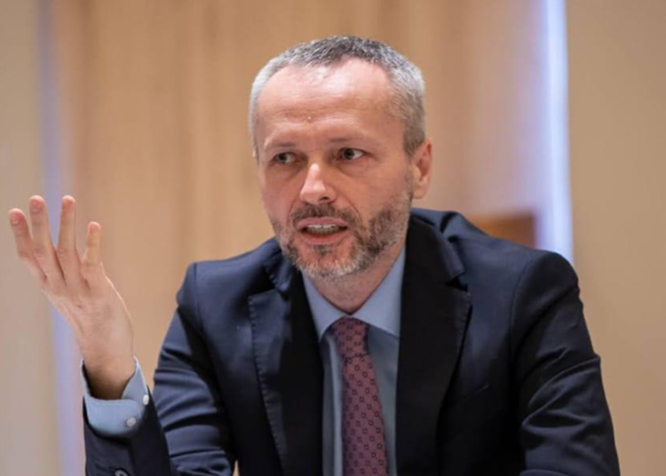 Aleksandar Olenik: Pasivizimi i adresave po përdoret për të përjashtuar shqiptarët nga jeta publike