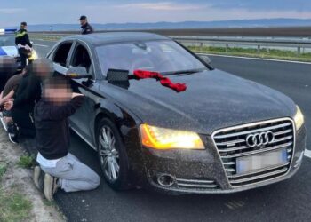 Arrestohen katër shtetas të Shqipërisë në Serbi, dyshohen për veprën penale “nxitje e urrejtjes” (FOTO & VIDEO)