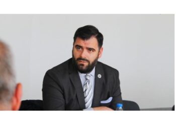 “Si Syla n’Bilaç”: Mustafi kritikon takimin e krerëve të Bujanocit me Vuçiqin